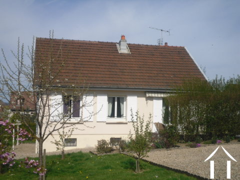 House of 100 m² habitable set on 850 m² of land