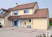 Beautifully renovated property with pool, 5 min to beaune