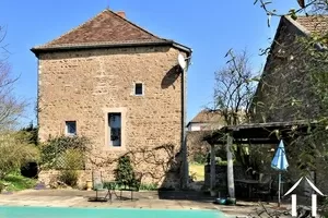 Character house for sale trivy, burgundy, JP5312S Image - 2